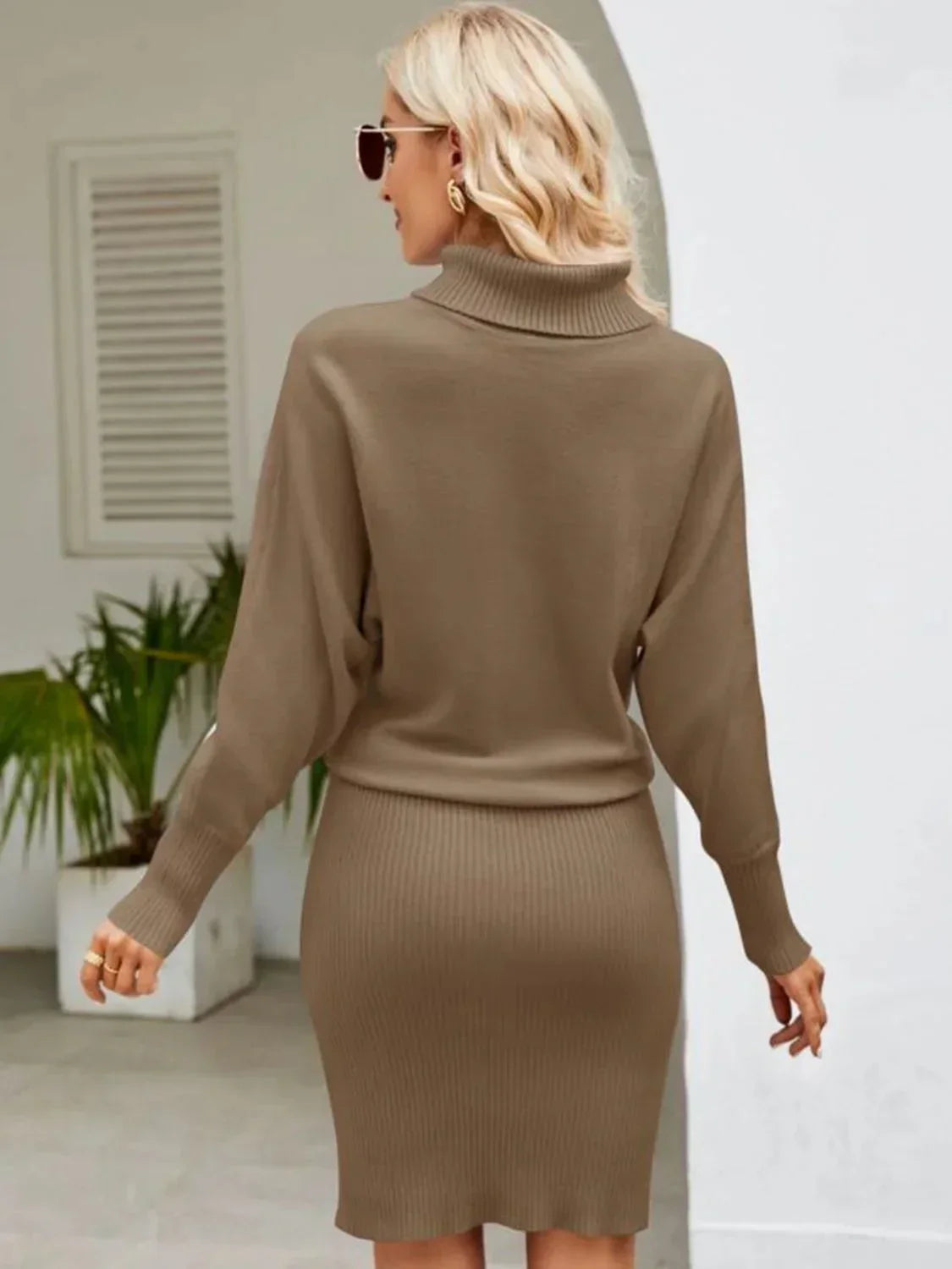 Robe midi femme côtelée col roulé manches longues | Coupe féminine + Style élégant + Facile à accessoiriser – ROBEMODE