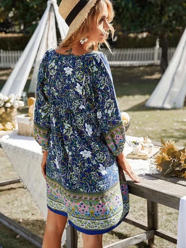 Robe courte bohème femme imprimé floral col V manches 3/4 | ROBEMODE