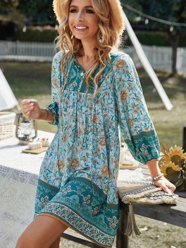Robe courte bohème femme imprimé floral col V manches 3/4 | ROBEMODE