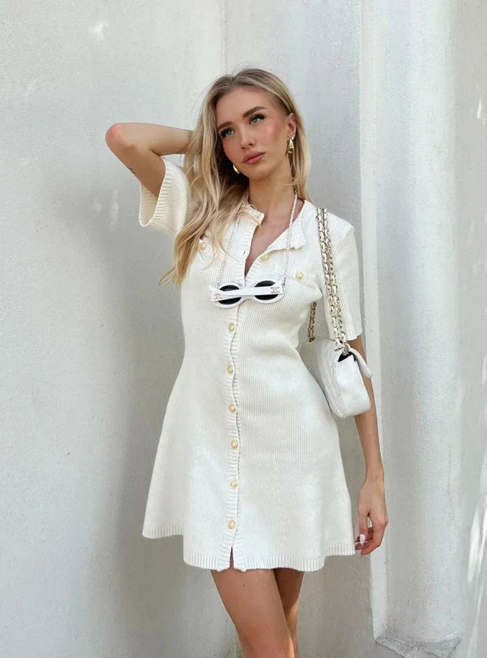 Robe Courte Côtelée Boutons Frontaux 2 Coloris | ROBEMODE
