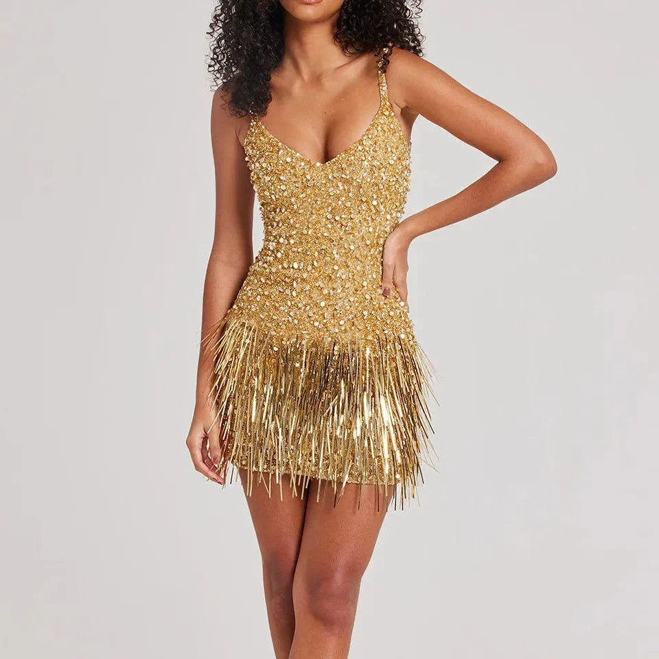 Robe courte scintillante dorée à franges et bretelles fines | Coupe féminine + Style élégant + Facile à accessoiriser – ROBEMODE