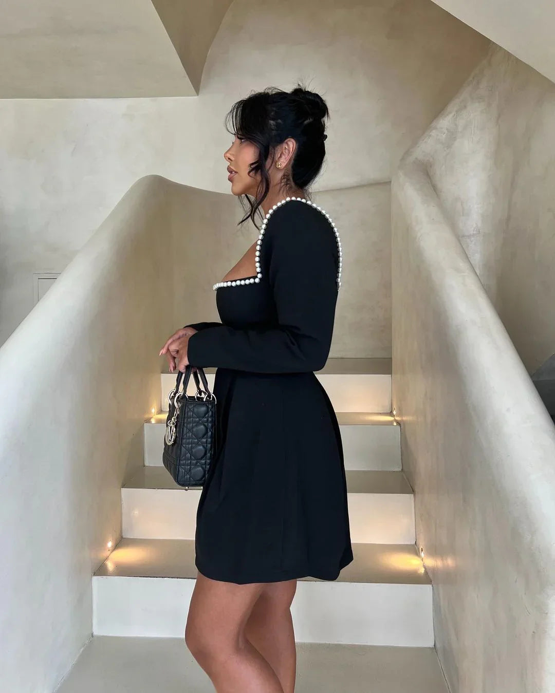 Robe Courte Femme Noire Détails Perles 1 Coloris | ROBEMODE