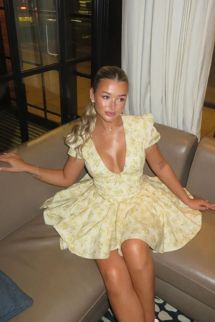 Robe Courte Fleurie Jaune Dos Noué Été Jardin | ROBEMODE
