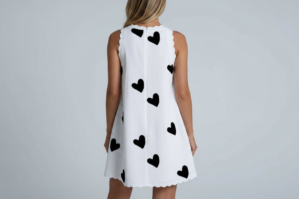 Robe courte femme imprimée cœur et fleur sans manches | ROBEMODE