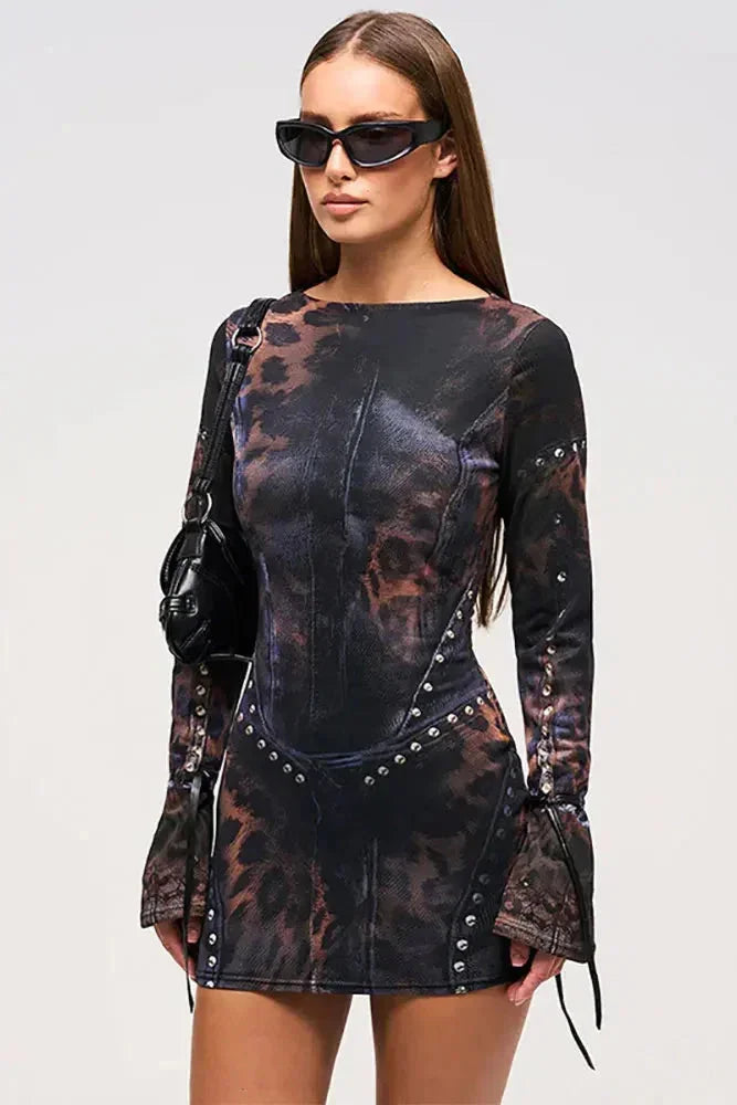 Robe courte femme imprimé abstrait cloutée manches longues