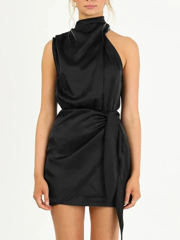 Robe courte femme satinée col bénitier avec ceinture | ROBEMODE