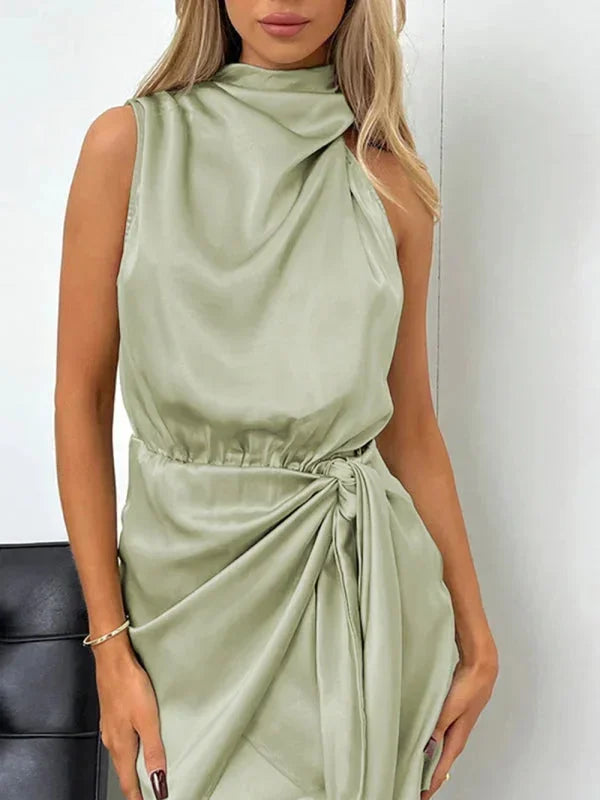 Robe courte femme satinée col bénitier avec ceinture | ROBEMODE