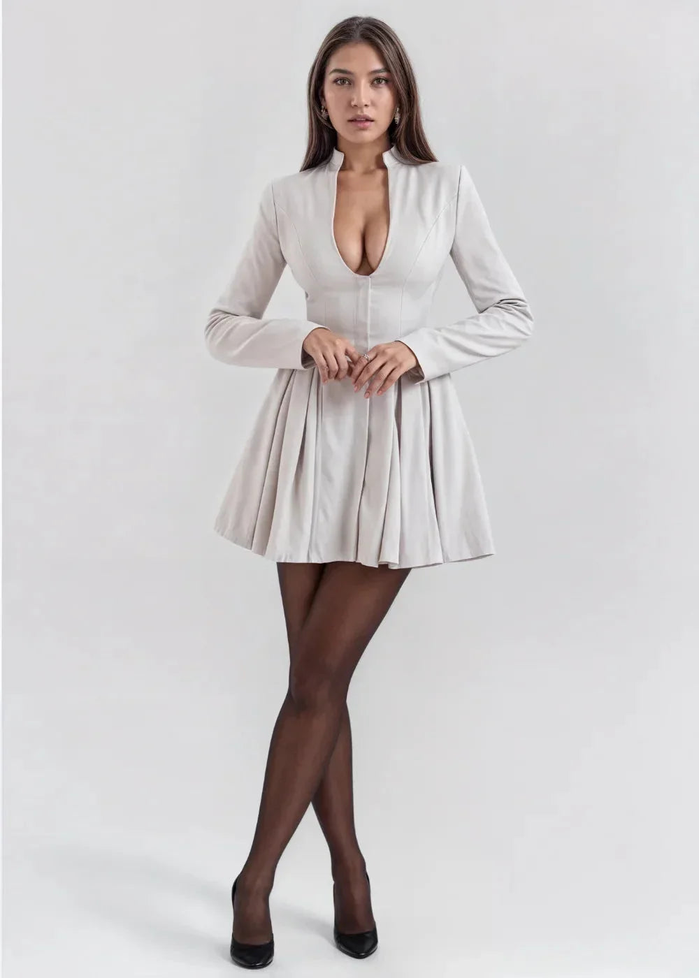 Robe courte femme évasée décolleté profond manches longues | ROBEMODE