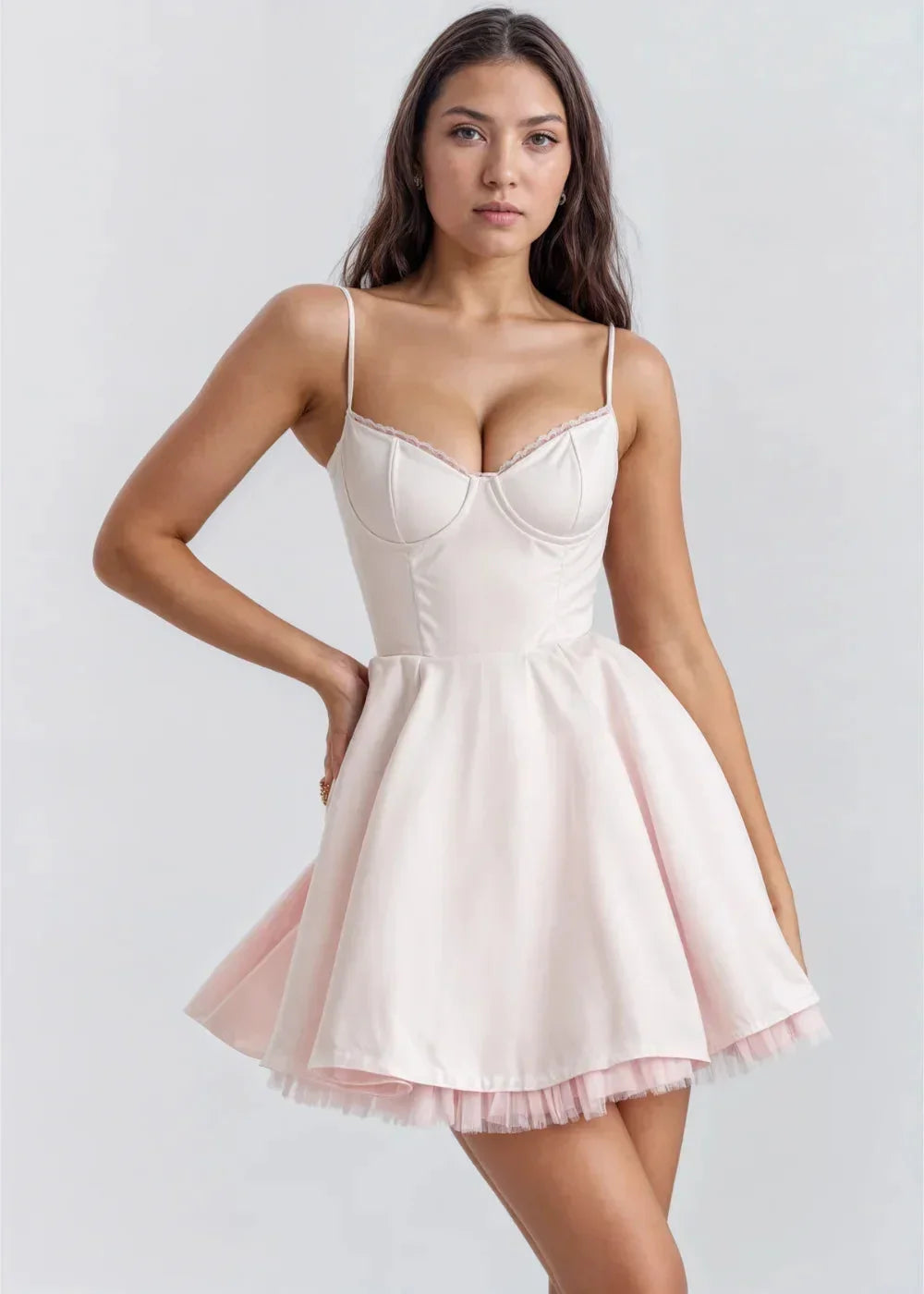 Robe courte femme bretelles fines pour soirée d'été | ROBEMODE