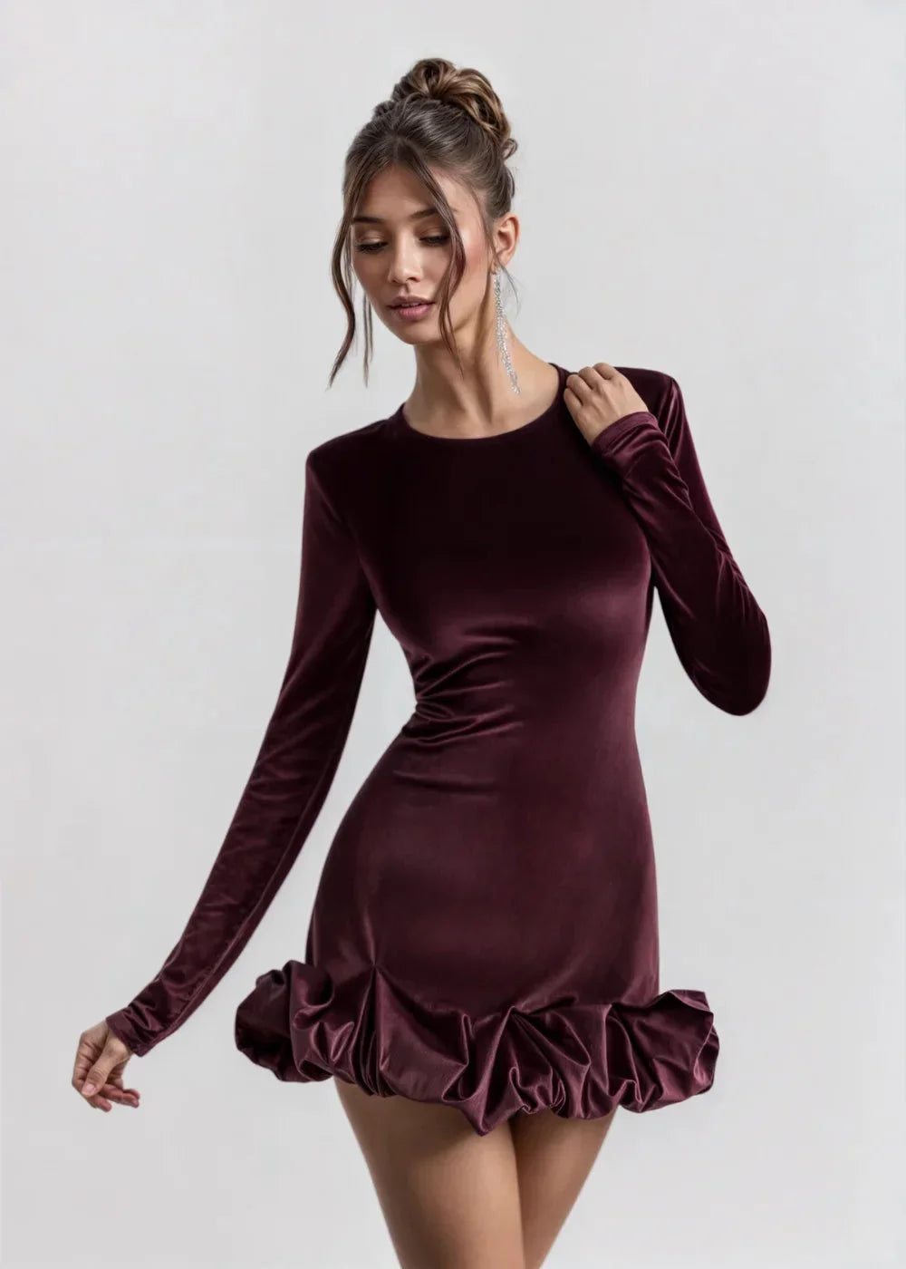 Robe Courte Velours Ourlet Volant Manches Longues Soirée | ROBEMODE