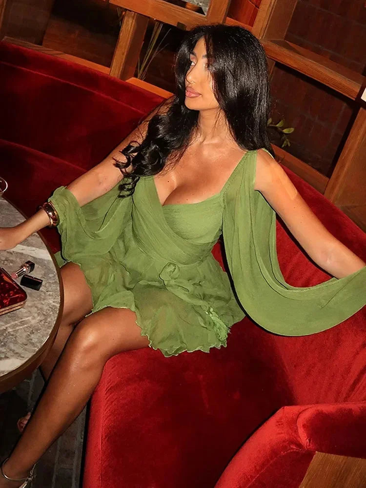 Robe courte verte avec manches bouffantes pour soirée | Coupe féminine + Style élégant + Facile à accessoiriser – ROBEMODE