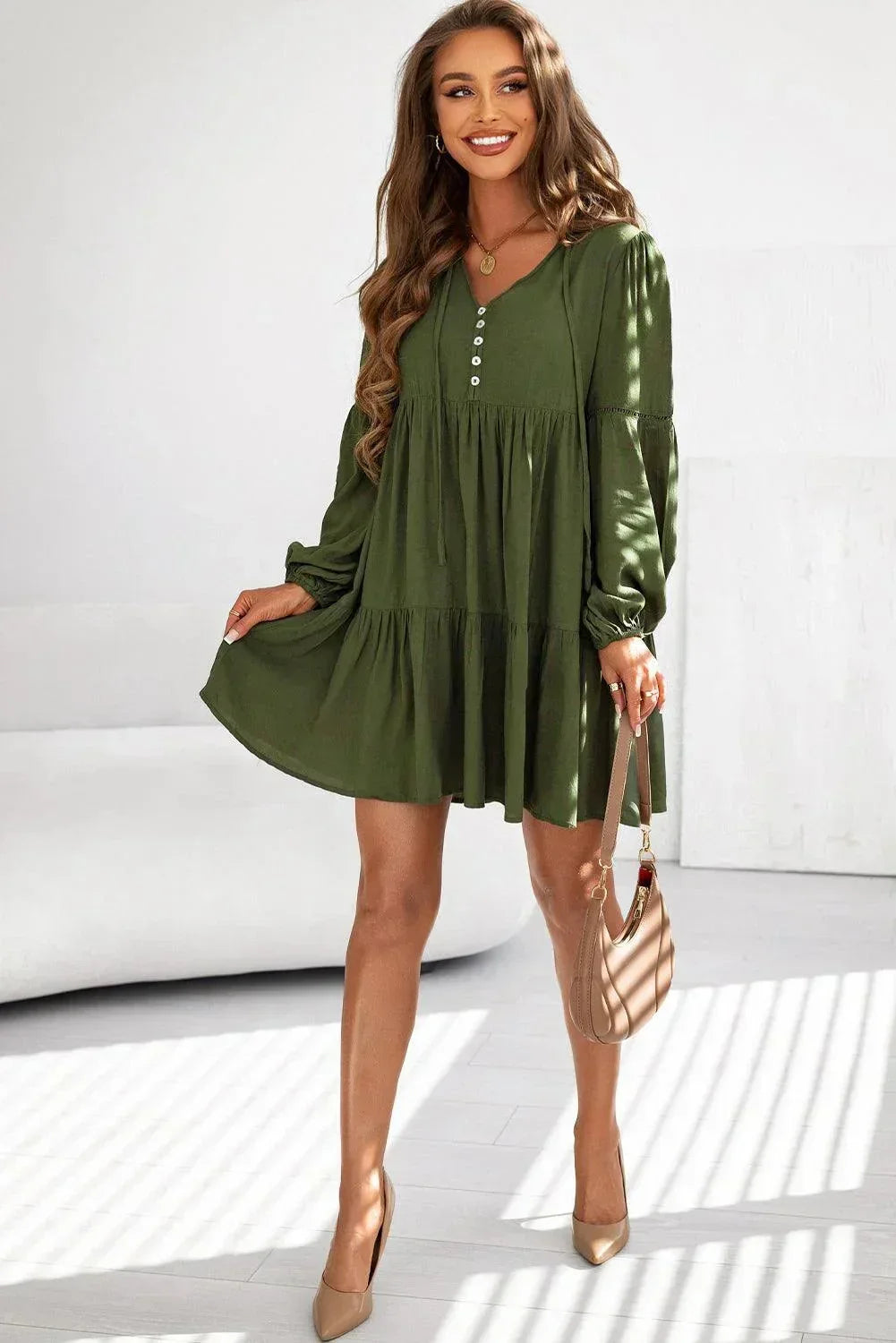 Robe Courte Volantée Boutons Manches Longues 3 Coloris | ROBEMODE