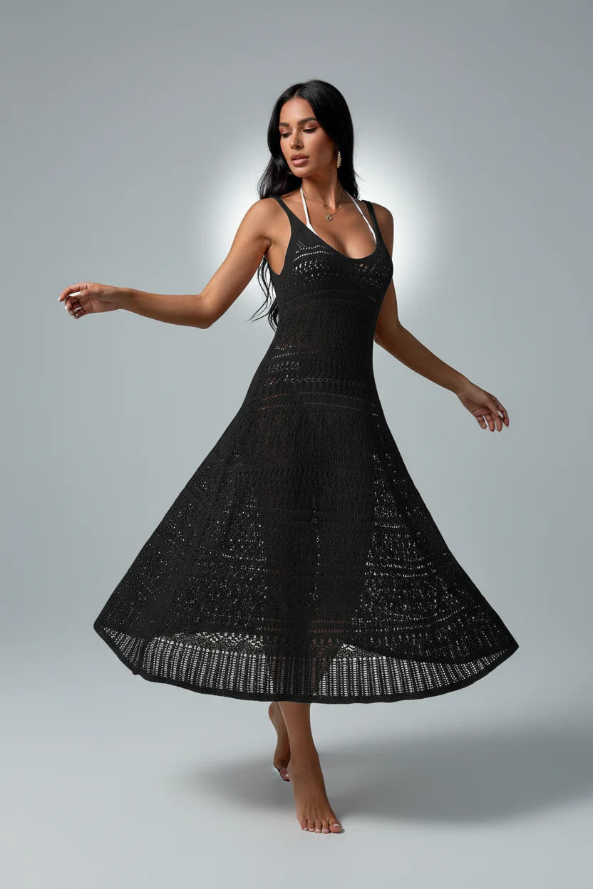 Robe longue ajourée pour femme – Coupe fluide à fines bretelles, esprit estival | ROBEMODE