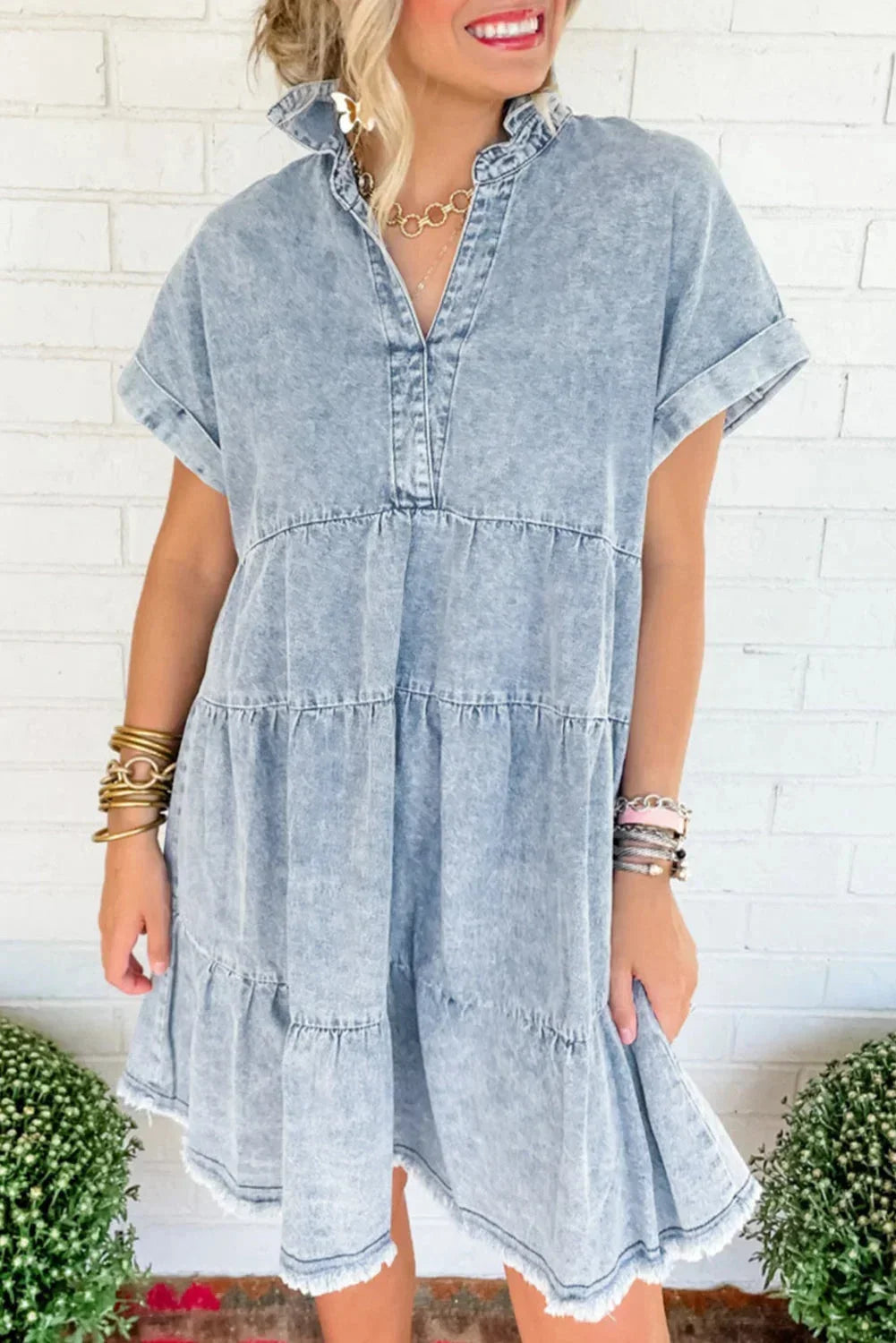 Robe Courte Denim Col V Manches Courtes Estivale | ROBEMODE