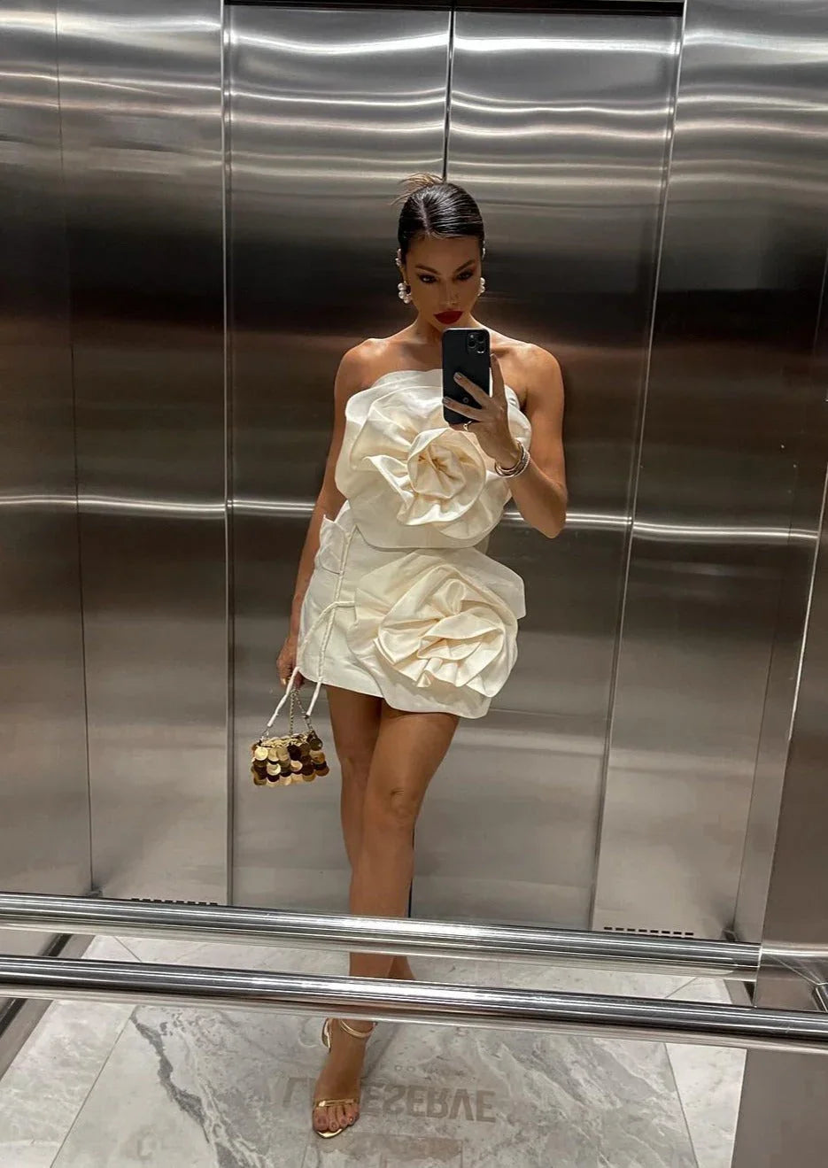 Robe Courte Femme Blanche à Fleurs 1 Coloris | ROBEMODE