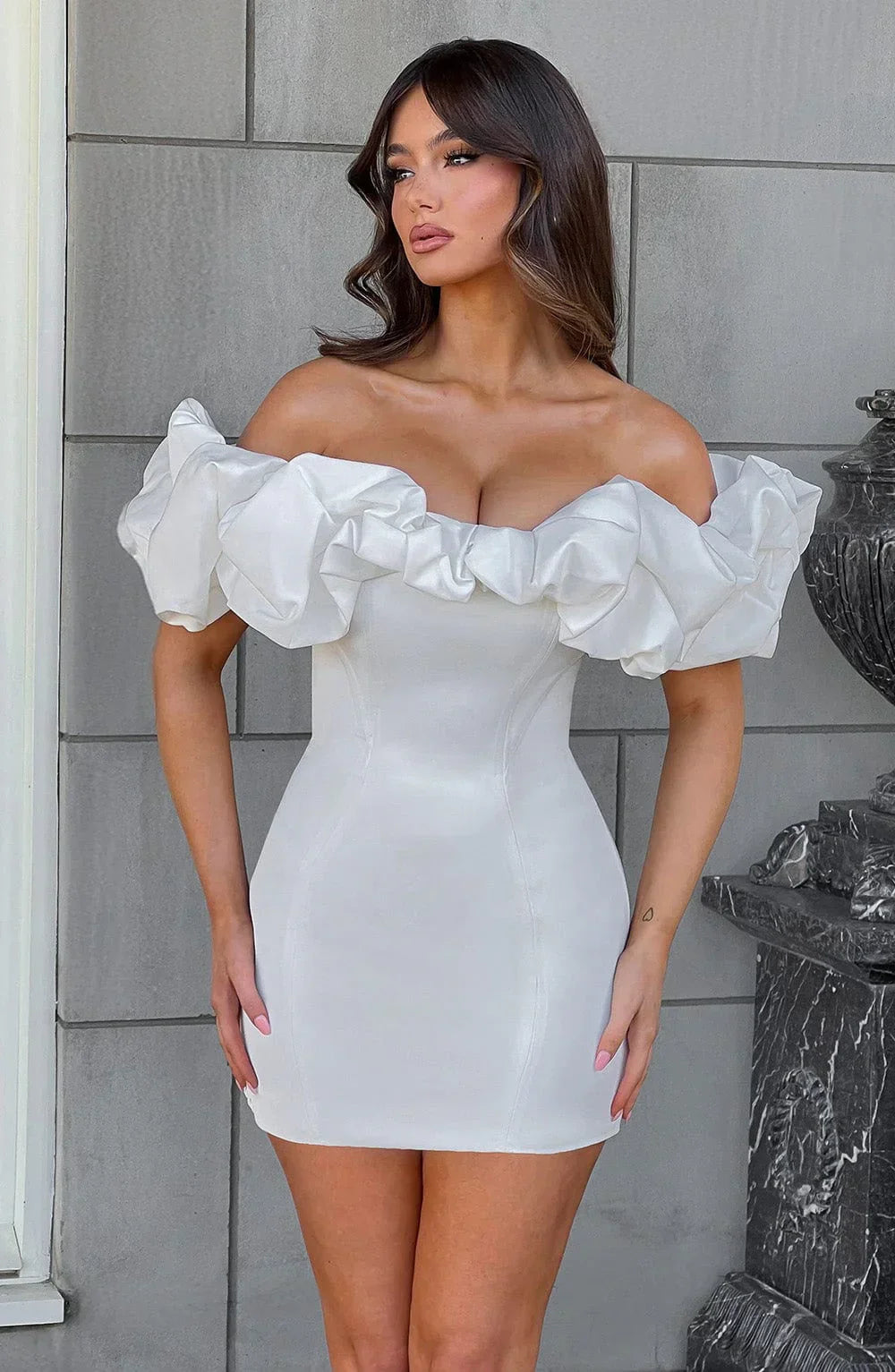 Robe Courte Soirée Blanche à Volant 1 Coloris | ROBEMODE