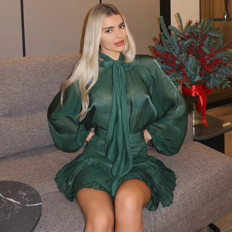 Robe Courte Fluide Brillante Manches Ballon 1 Coloris | ROBEMODE