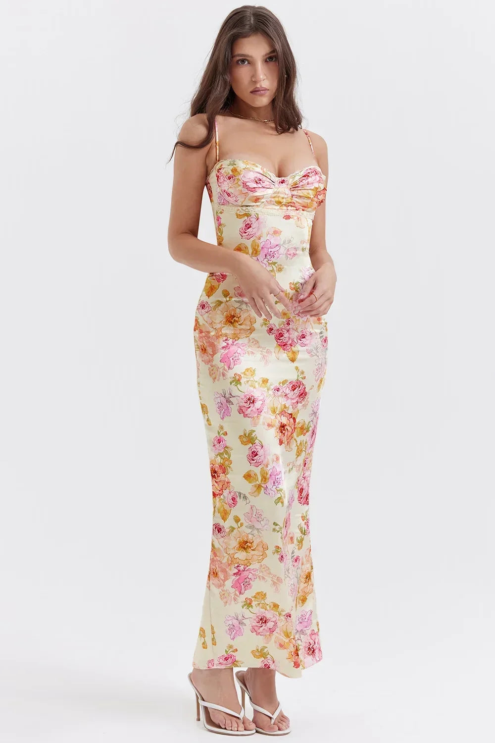 Robe longue ajustée à fleurs décolleté cœur bretelles | Coupe féminine + Style élégant + Facile à accessoiriser – ROBEMODE