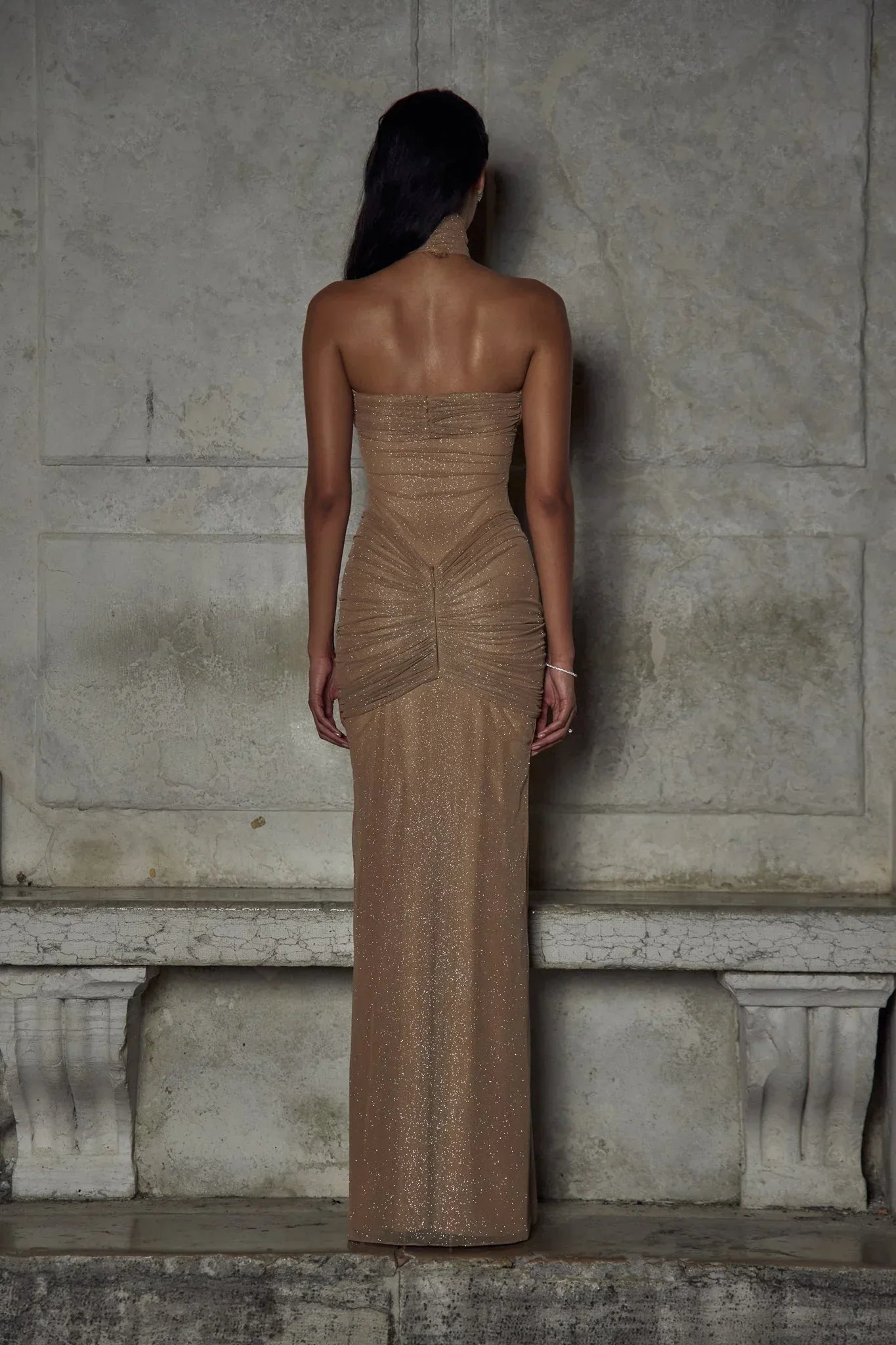 Robe Longue Soirée Pailletée Sans Bretelles Plissée Femme | ROBEMODE