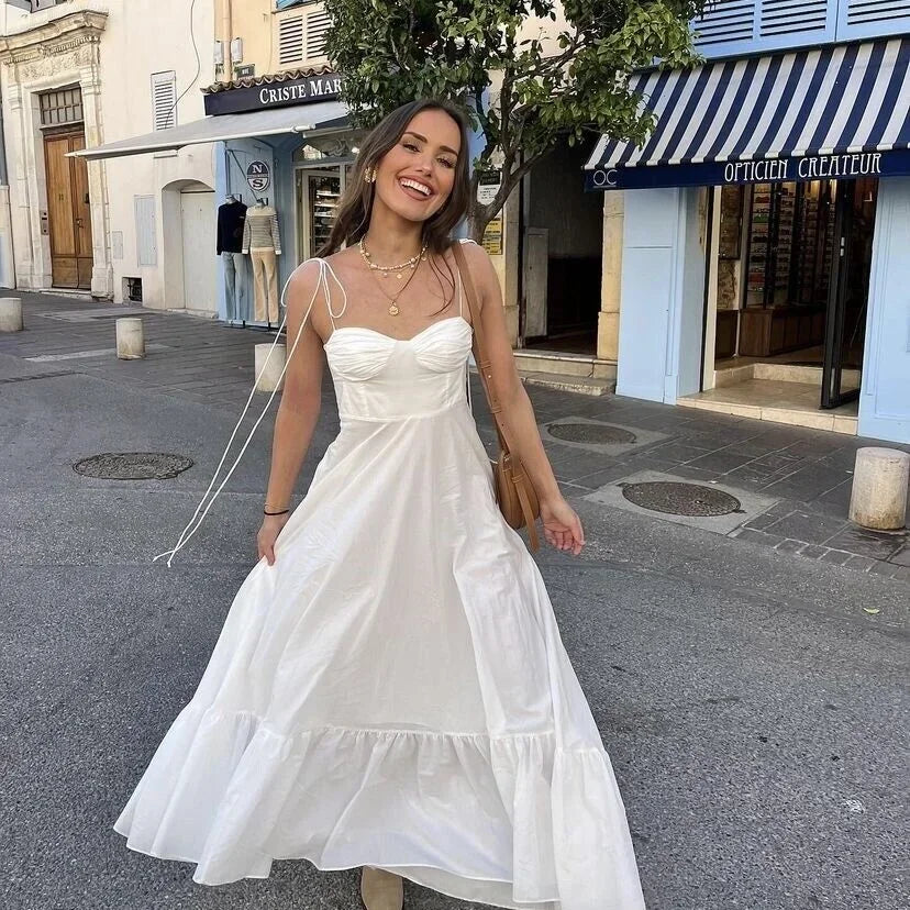 Robe longue blanche été avec buste froncé et bretelles fines | Coupe féminine + Style élégant + Facile à accessoiriser – ROBEMODE