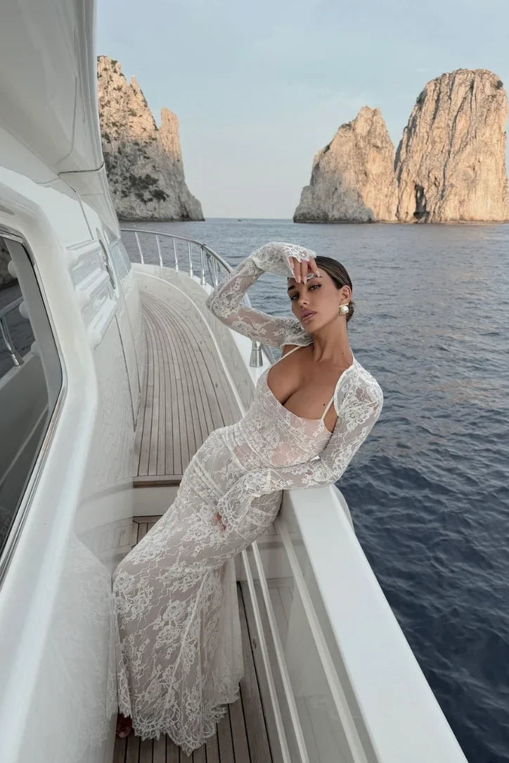 Robe longue femme blanche en dentelle manches longues | Coupe féminine + Style élégant + Facile à accessoiriser – ROBEMODE