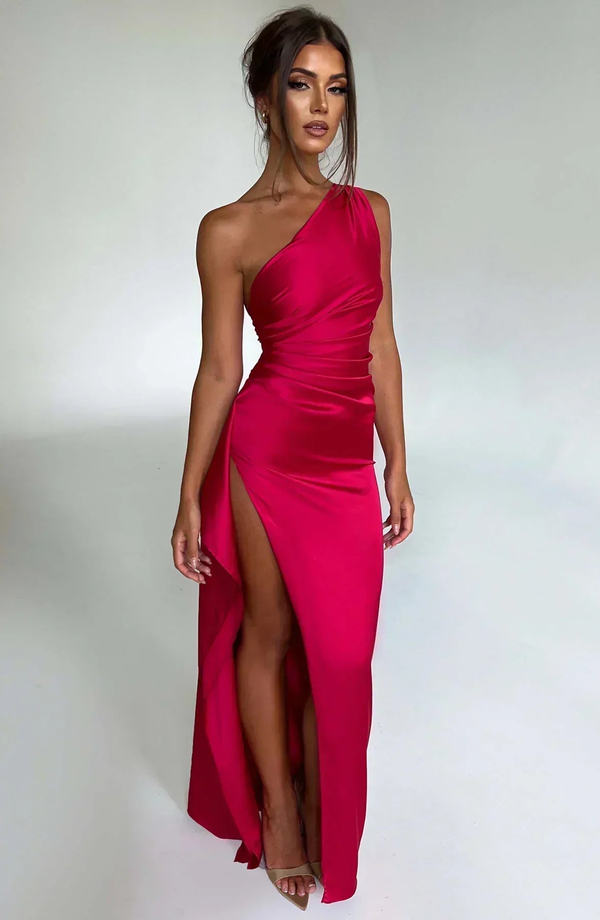 Robe longue femme asymétrique avec fente élégante