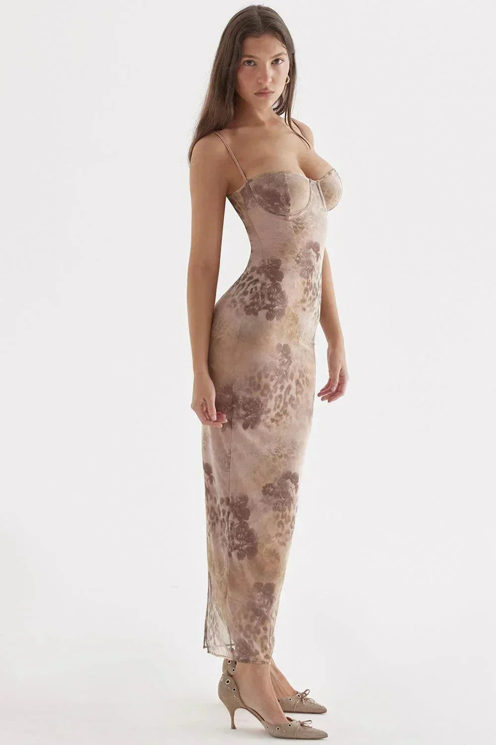 Robe longue femme avec bretelles ajustables et motifs floraux | Coupe féminine + Style élégant + Facile à accessoiriser – ROBEMODE