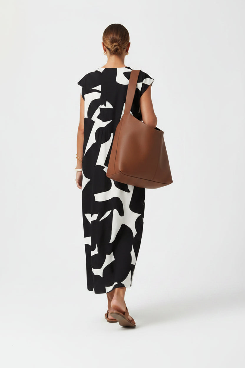 Robe longue femme avec col V et motifs fluides | Coupe féminine + Style élégant + Facile à accessoiriser – ROBEMODE