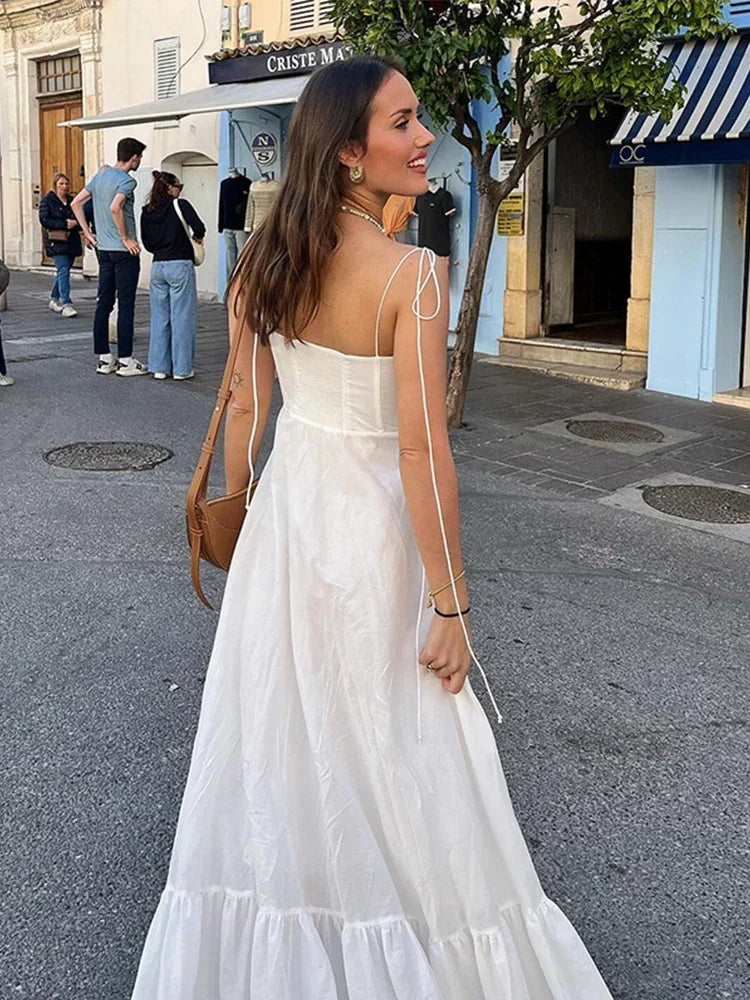 Robe longue femme blanche avec bretelles fines | Coupe féminine + Style élégant + Facile à accessoiriser – ROBEMODE
