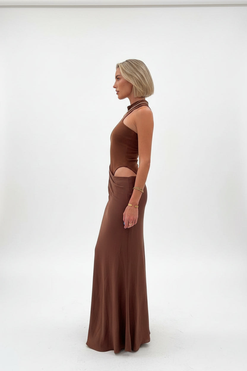 Robe Longue Femme Marron Découpée Soirée Élégante | ROBEMODE