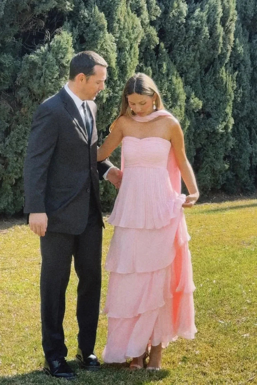 Robe longue femme rose sans bretelles tiercée | Coupe féminine + Style élégant + Facile à accessoiriser – ROBEMODE