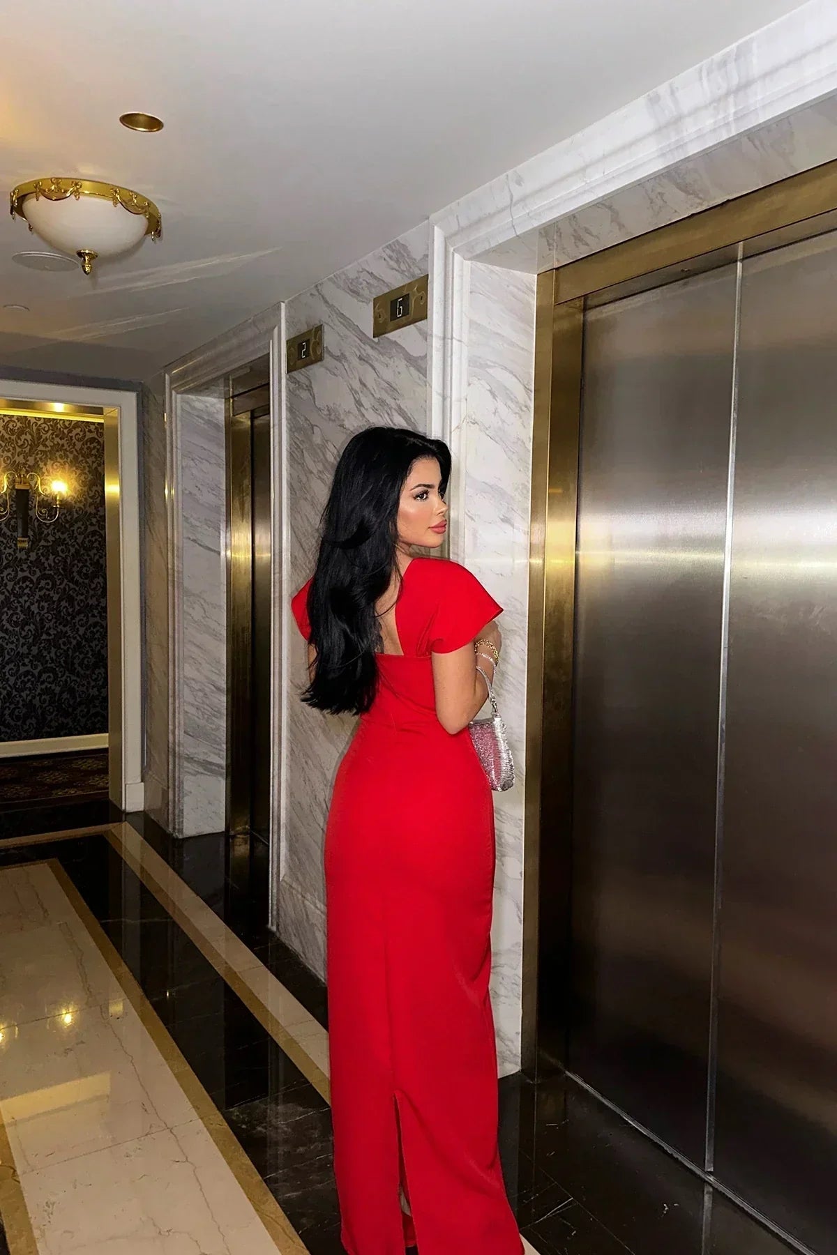 Robe longue femme rouge épaule drapée | ROBEMODE