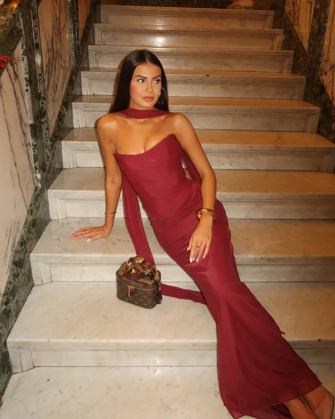 Robe longue femme sans bretelles avec écharpe | Coupe féminine + Style élégant + Facile à accessoiriser – ROBEMODE