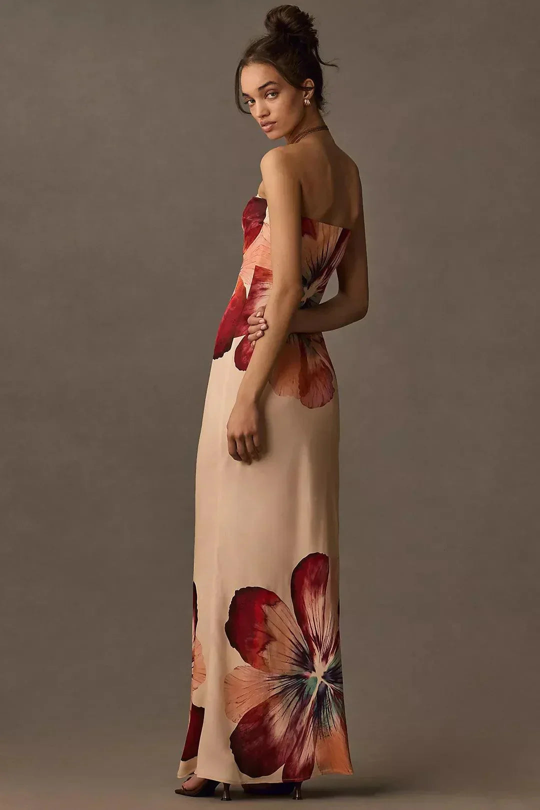 Robe longue femme sans bretelles à motif floral | Coupe féminine + Style élégant + Facile à accessoiriser – ROBEMODE