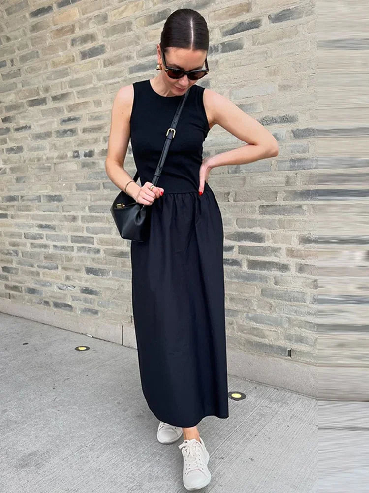 Robe longue femme sans manches avec jupe évasée | ROBEMODE