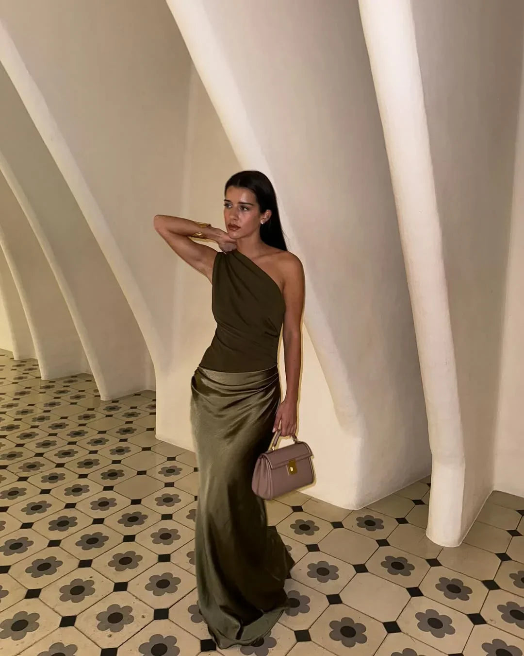 Robe Longue Satin Asymétrique Grande Taille 2 Coloris | ROBEMODE