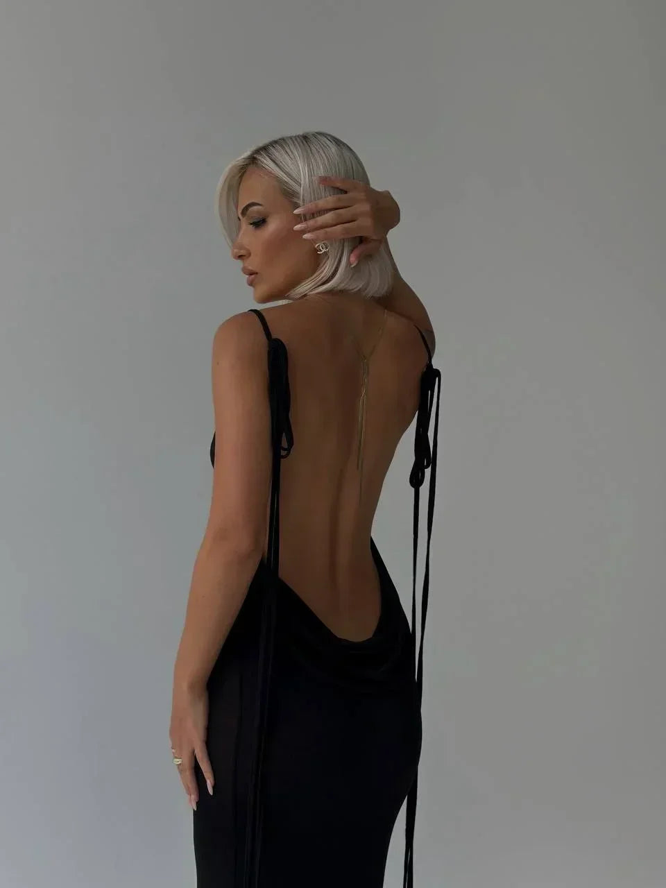Robe longue élégante dos nu liens ajustables | ROBEMODE