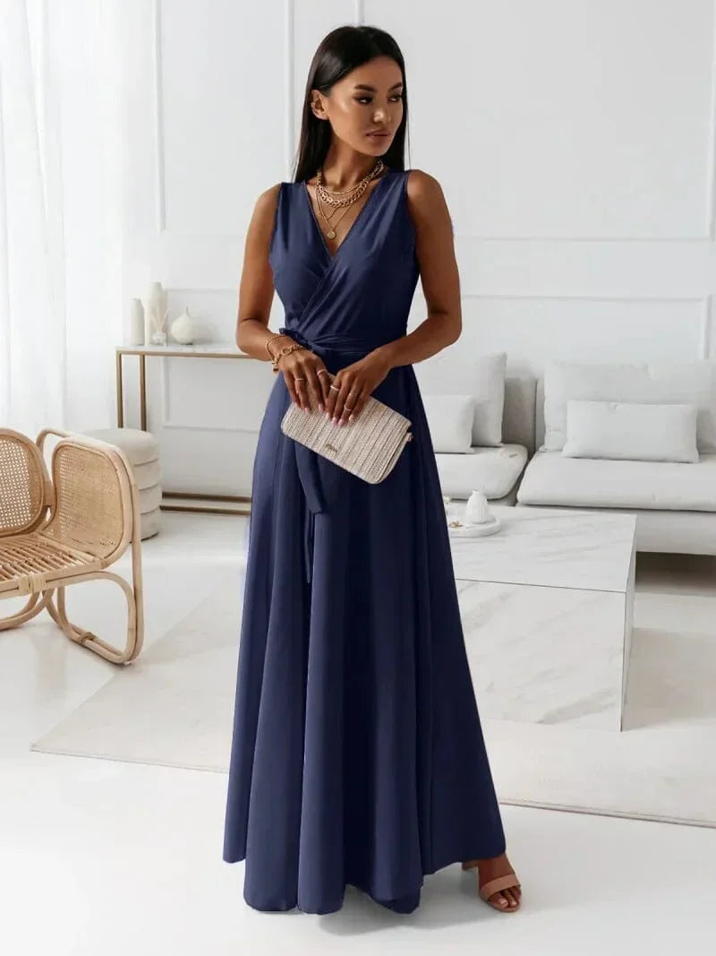 Robe longue femme plissée avec ceinture et col V | ROBEMODE