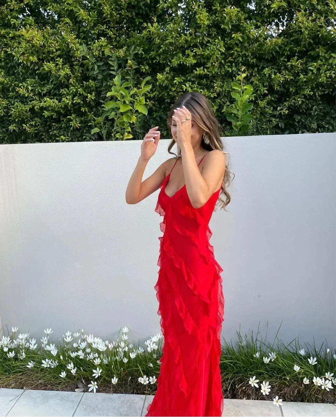 Robe longue soirée femme à volants bretelles fines | Coupe féminine + Style élégant + Facile à accessoiriser – ROBEMODE