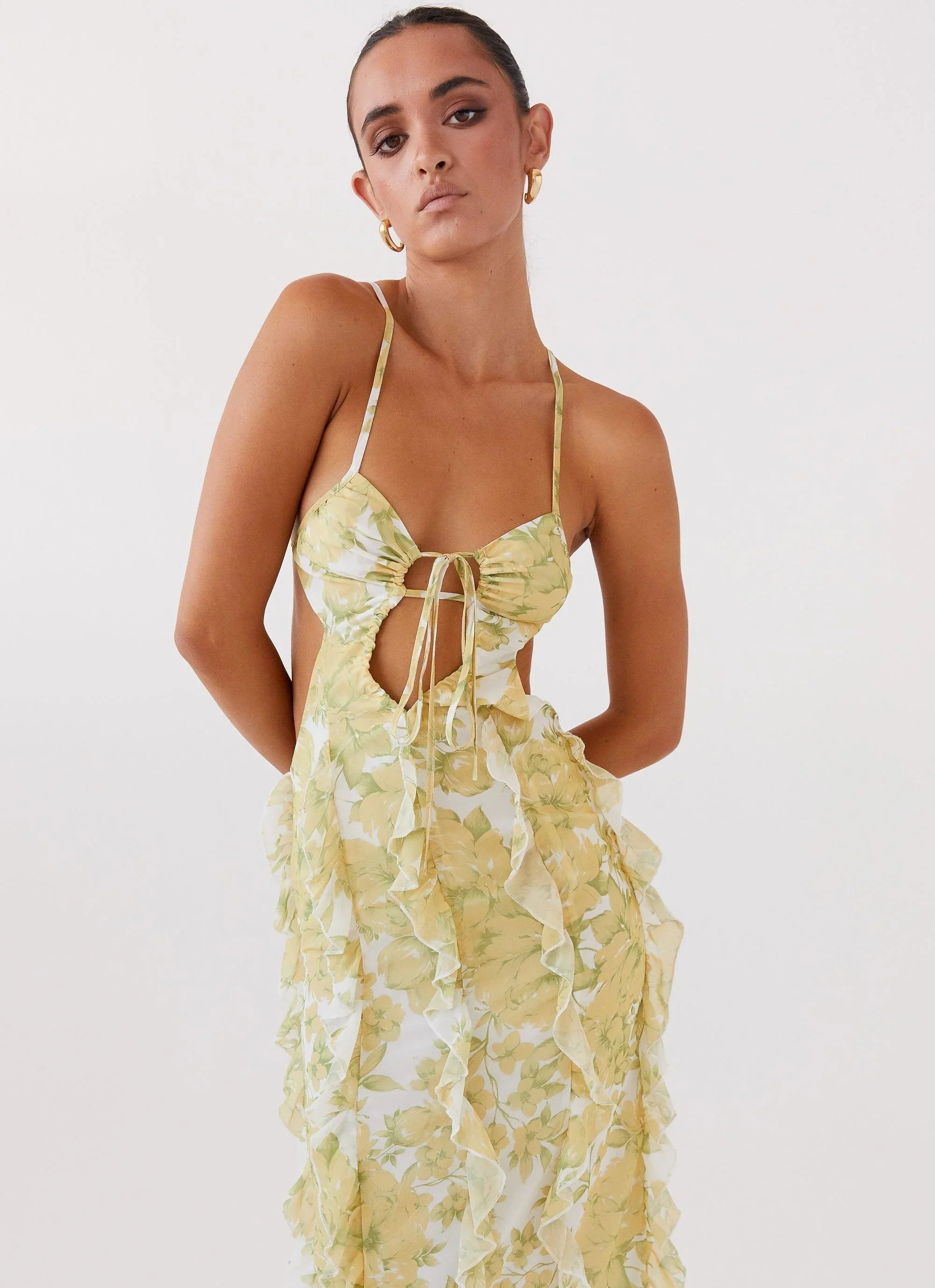 Robe longue à volants motif floral jaune | Coupe féminine + Style élégant + Facile à accessoiriser – ROBEMODE