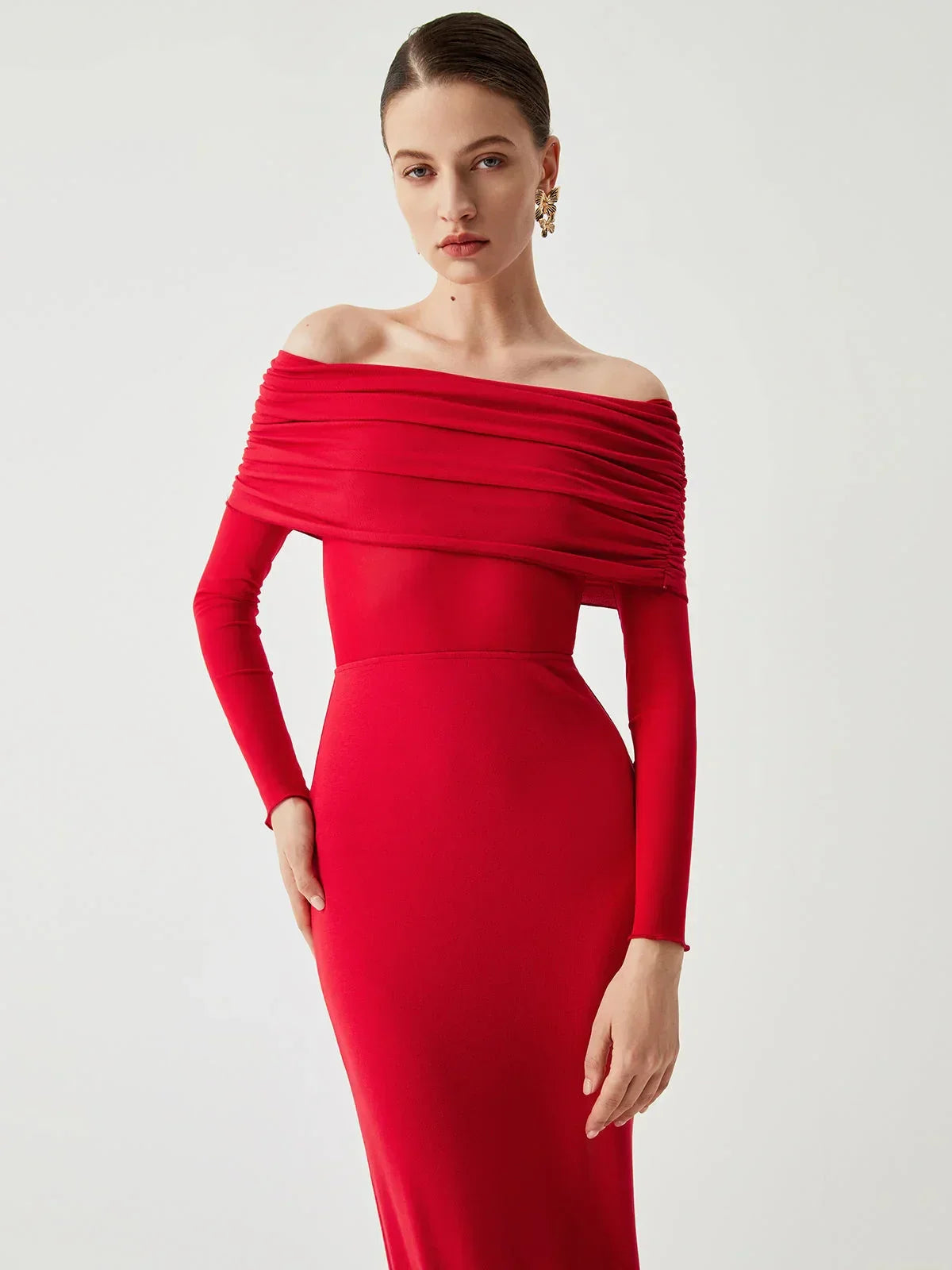Robe longue soirée ajustée épaules dénudées manches longues | Coupe féminine + Style élégant + Facile à accessoiriser – ROBEMODE