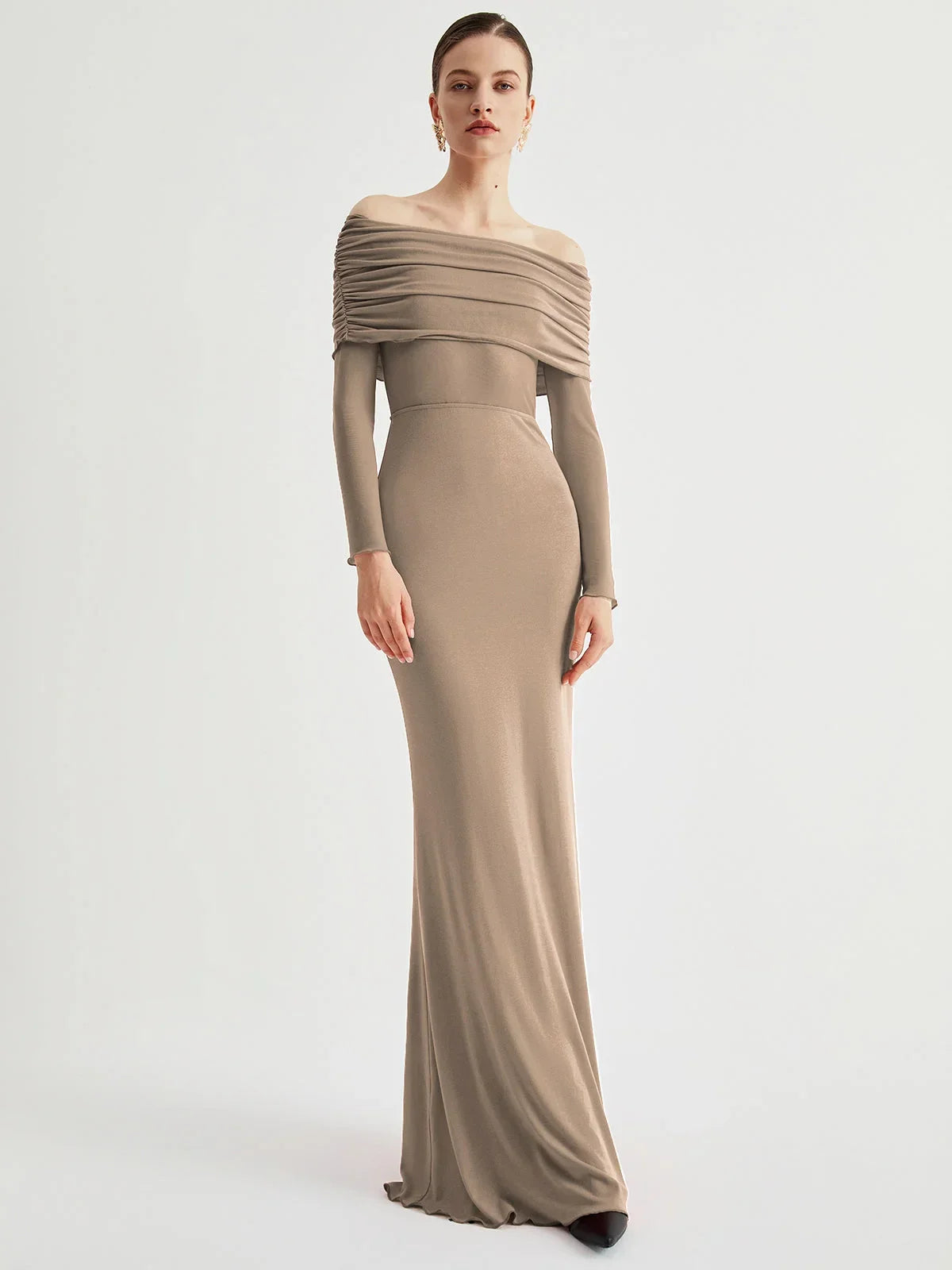Robe longue soirée ajustée épaules dénudées manches longues | Coupe féminine + Style élégant + Facile à accessoiriser – ROBEMODE