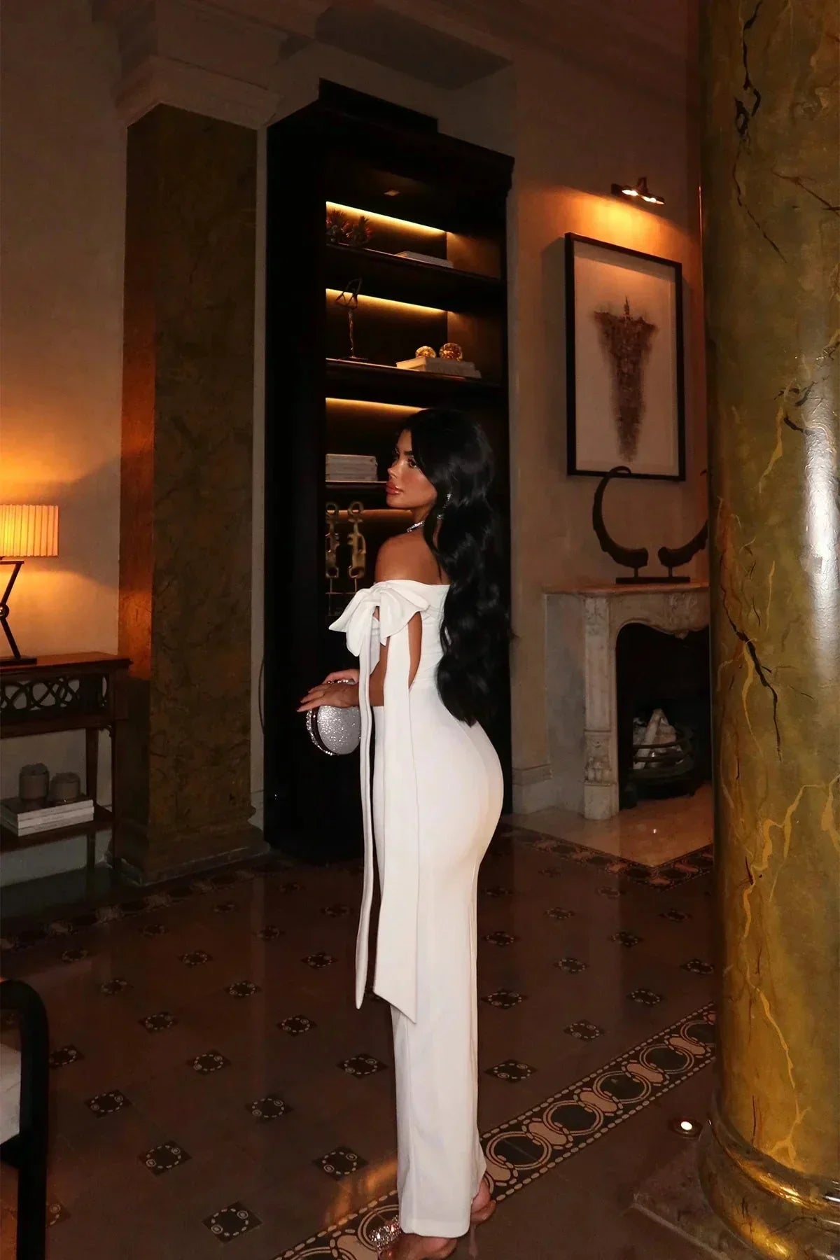 Robe longue blanche épaules dénudées avec nœud | Coupe féminine + Style élégant + Facile à accessoiriser – ROBEMODE