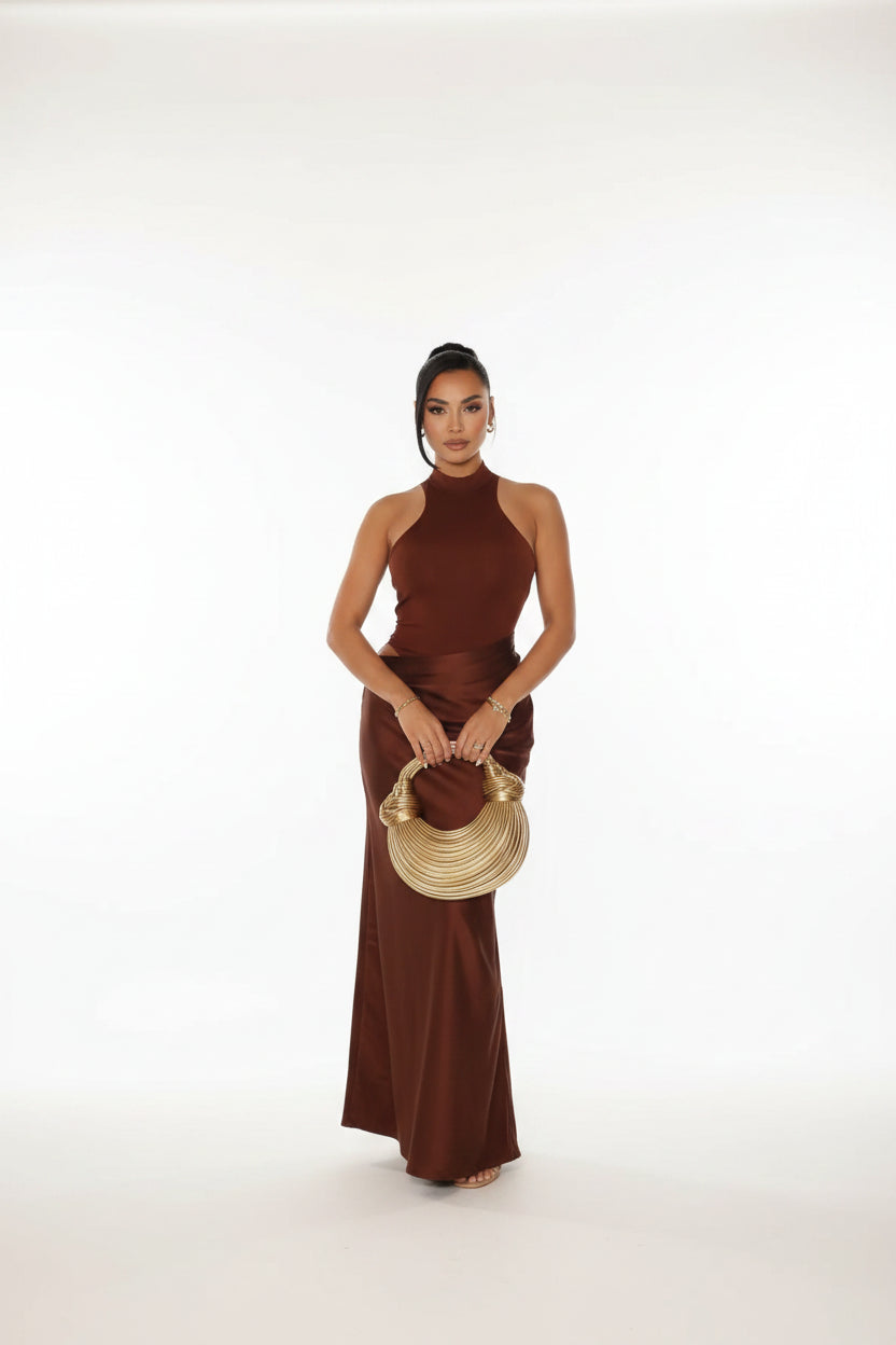Robe longue soirée col halter avec découpes drapées | ROBEMODE