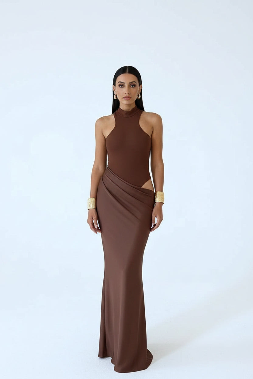 Robe longue soirée col halter avec découpes drapées | ROBEMODE