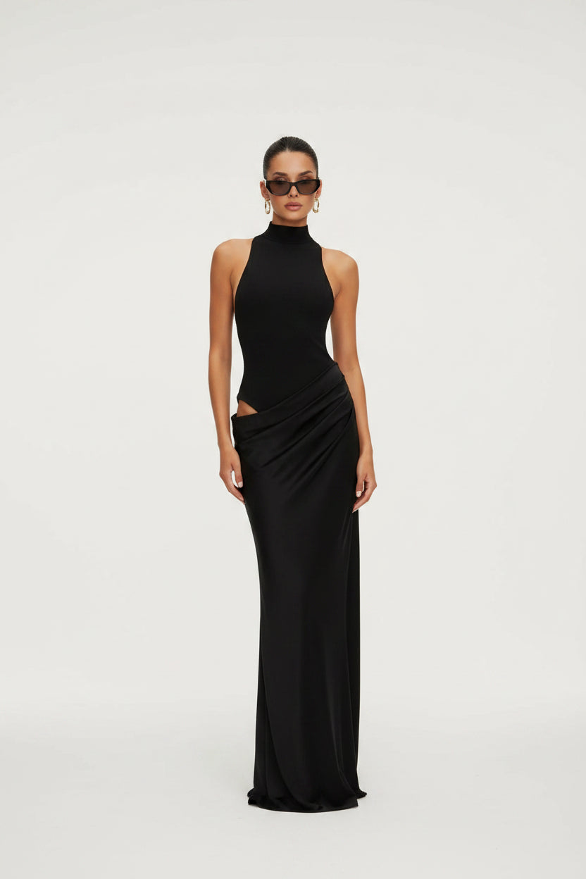 Robe longue soirée col halter avec découpes drapées | ROBEMODE