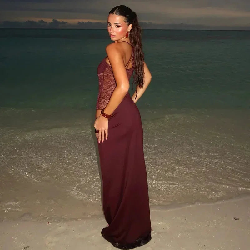 Robe longue femme avec détail dentelle et dos nu