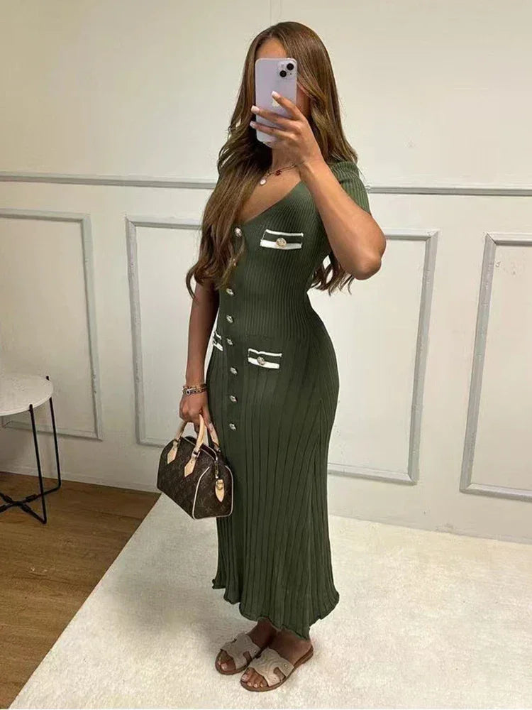 Robe longue femme avec boutons et col en V | Coupe féminine + Style élégant + Facile à accessoiriser – ROBEMODE