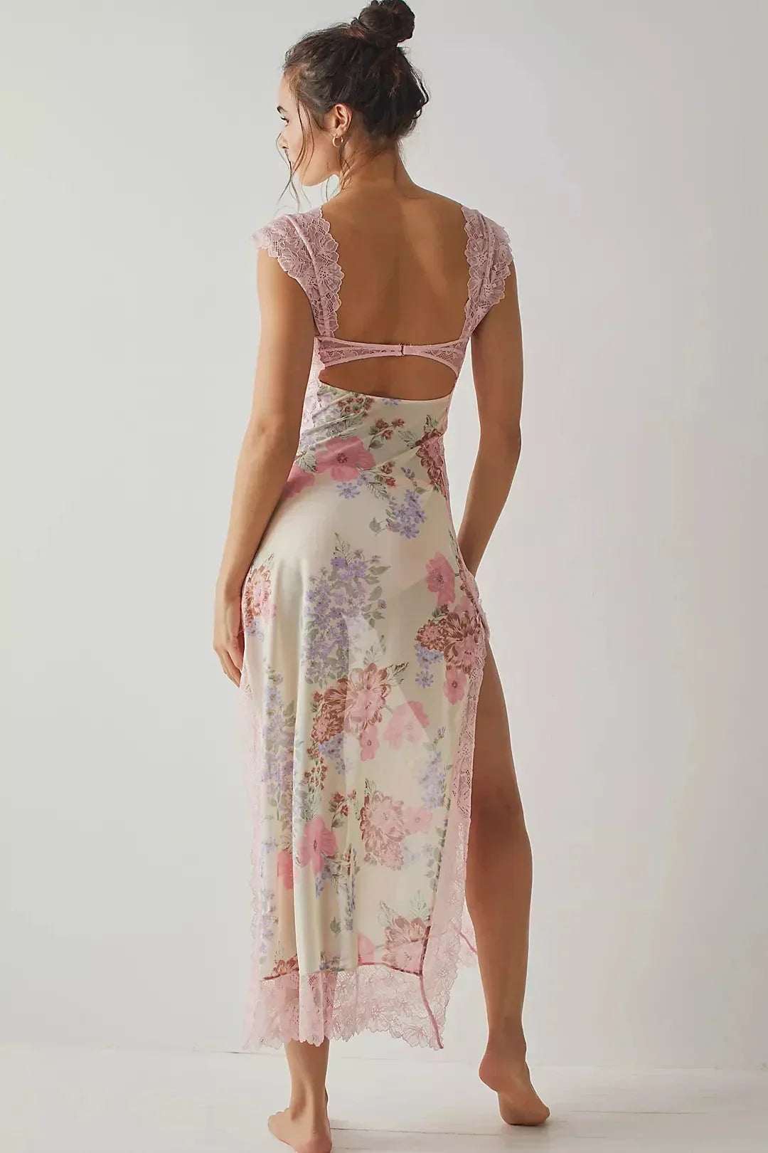 Robe maxi florale transparente dentelle cache-cœur | ROBEMODE