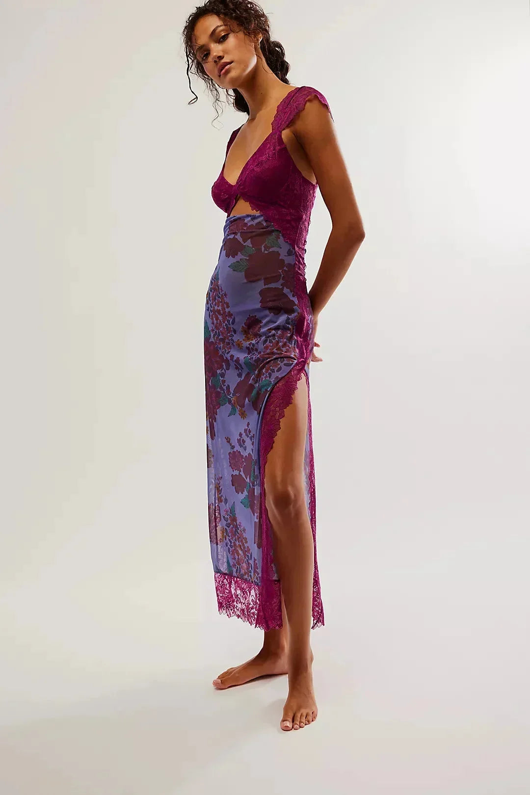 Robe maxi florale transparente dentelle cache-cœur | ROBEMODE